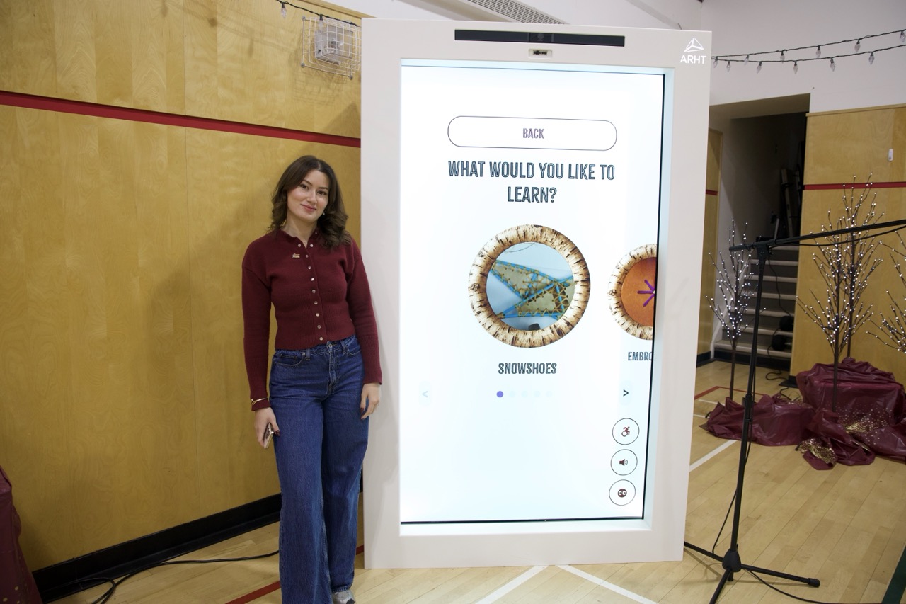 Student in front of Holobox