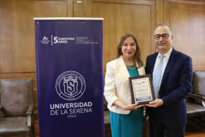 José Rojas-Méndez, Sprott School of Business professor of International Business and Marketing, receives Person of the Year award from the Association of Senior Managers of the Faculties of Administration and Business of Chile (ASFAE) for his exceptional academic career and contributions as Editor-in-Chief of Multidisciplinary Review Journal.